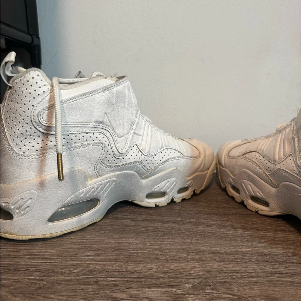 Rare Nike Air Griffey Max 1 White (GS) 437353-107 7Y basketball